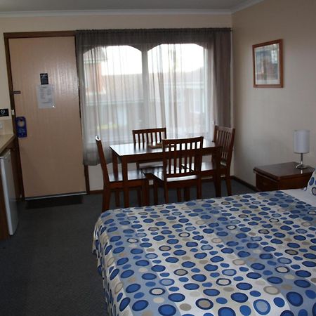 Raglan Motor Inn Warrnambool Exterior photo