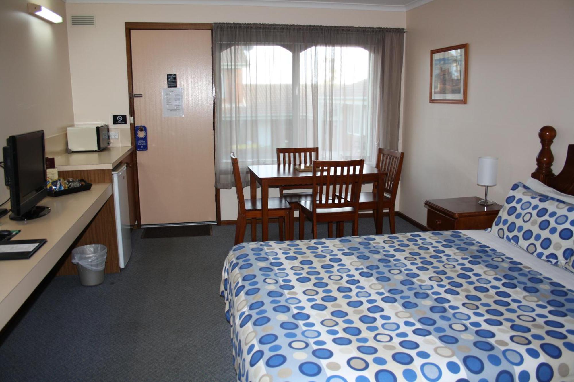 Raglan Motor Inn Warrnambool Exterior photo