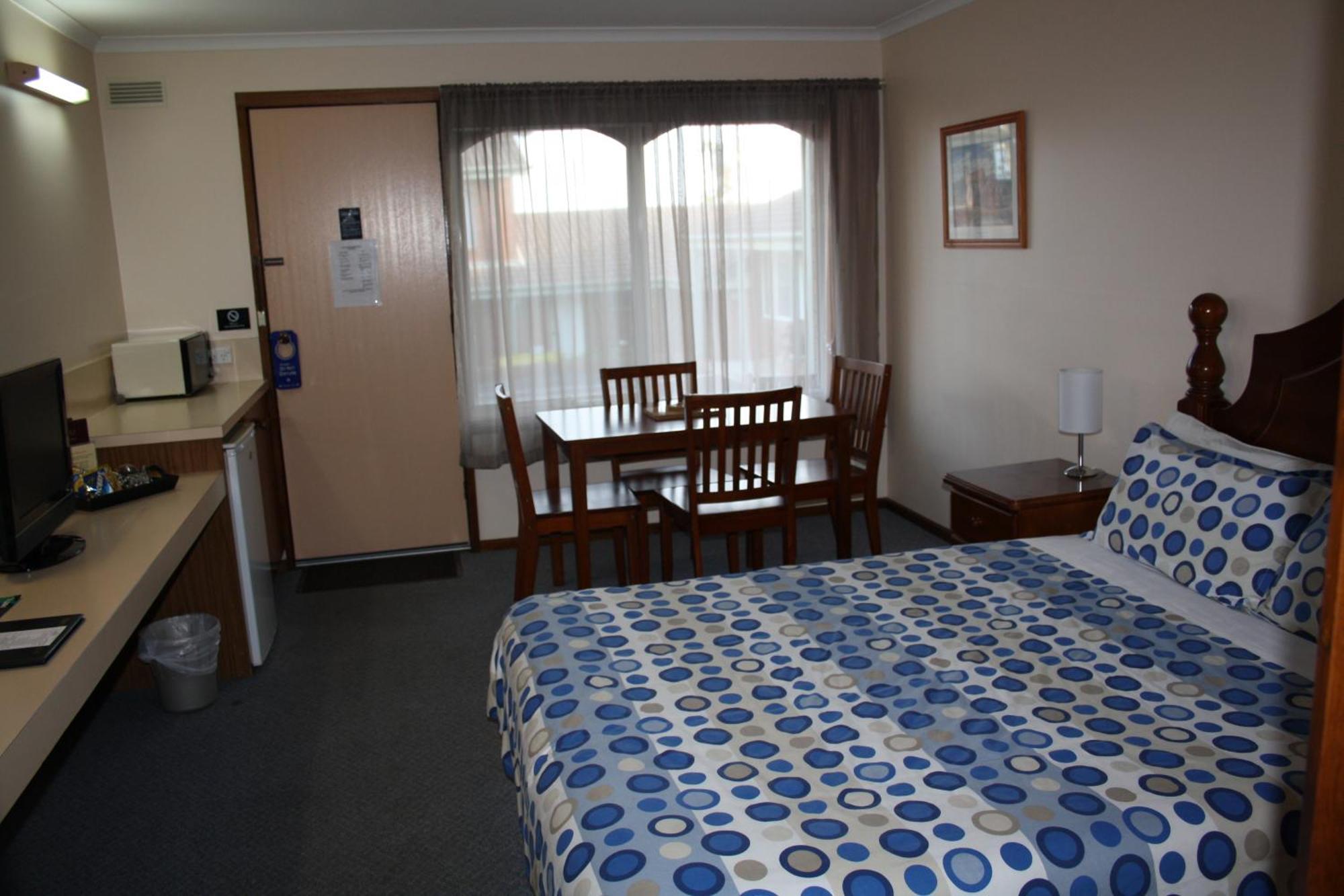Raglan Motor Inn Warrnambool Exterior photo