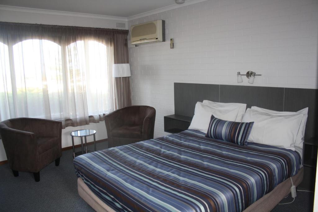 Raglan Motor Inn Warrnambool Room photo