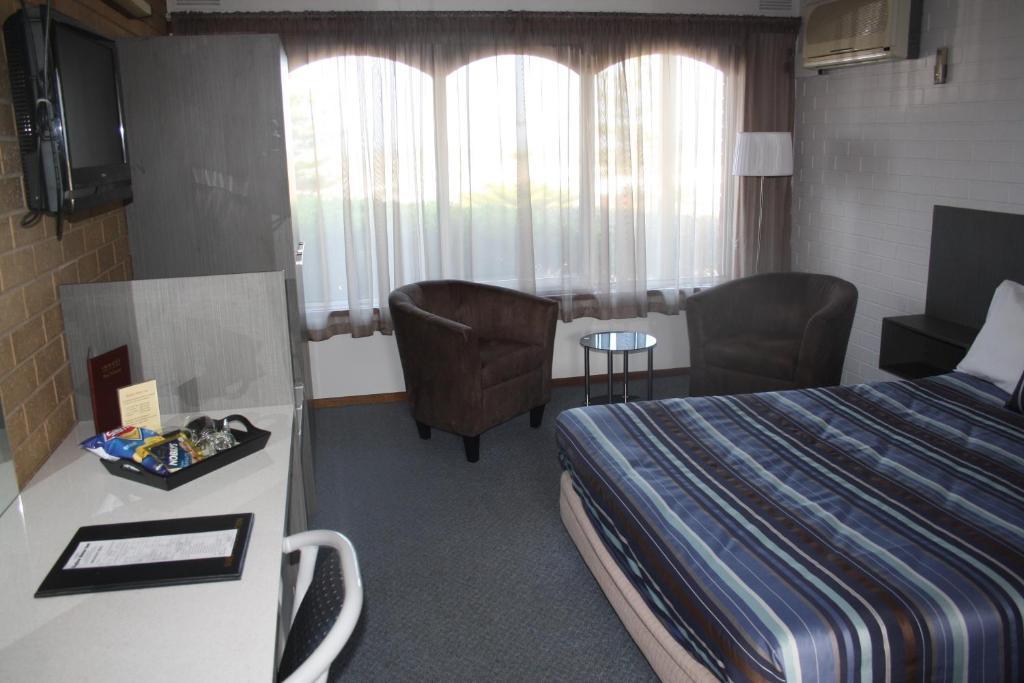 Raglan Motor Inn Warrnambool Room photo