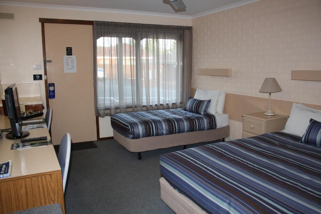Raglan Motor Inn Warrnambool Room photo
